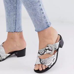 LOST INK:  Snake Print Sandals - whit/black